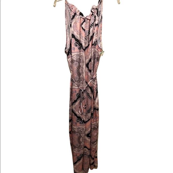 River Island scarf print halter jumpsuit in pink - Picture 9 of 13